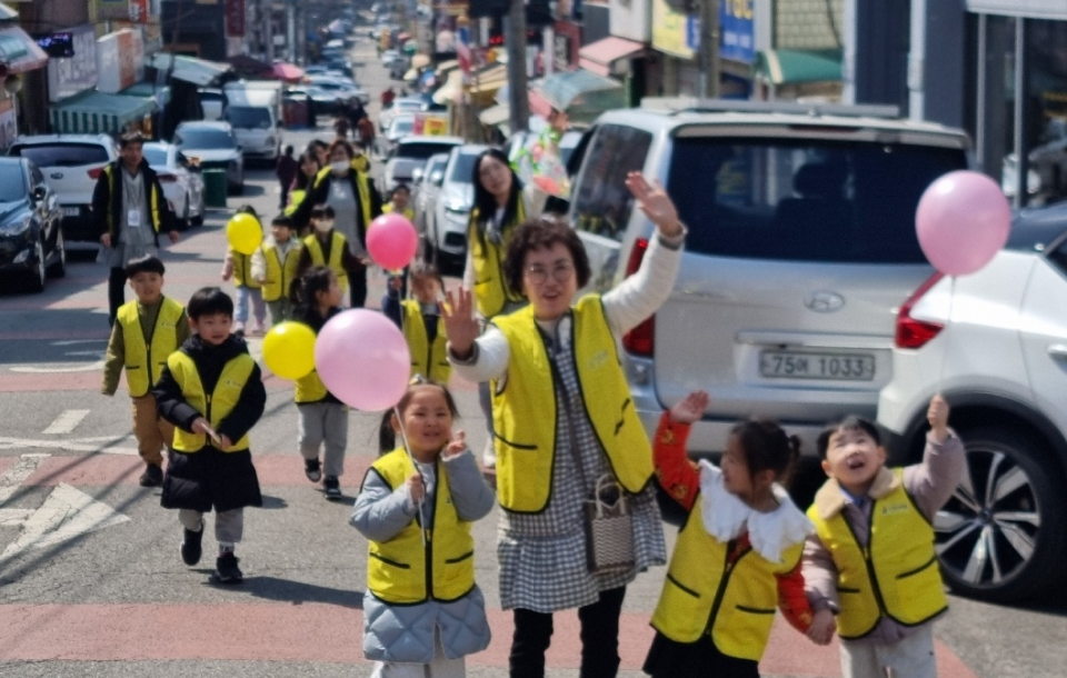 kindergarten image 14