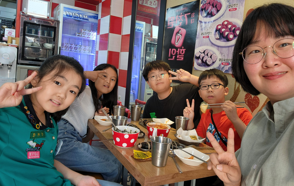 elementary 2 image 06