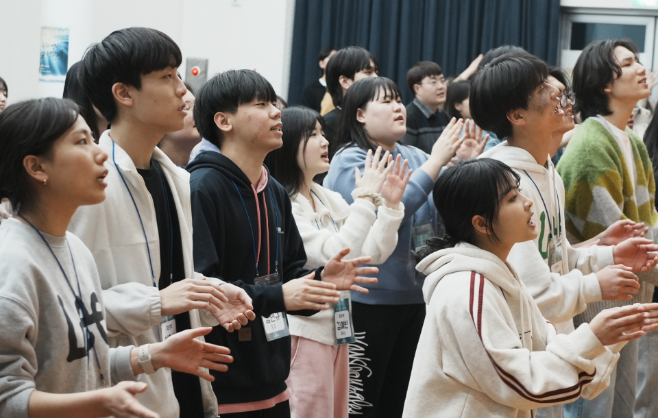 youngAdults image 01