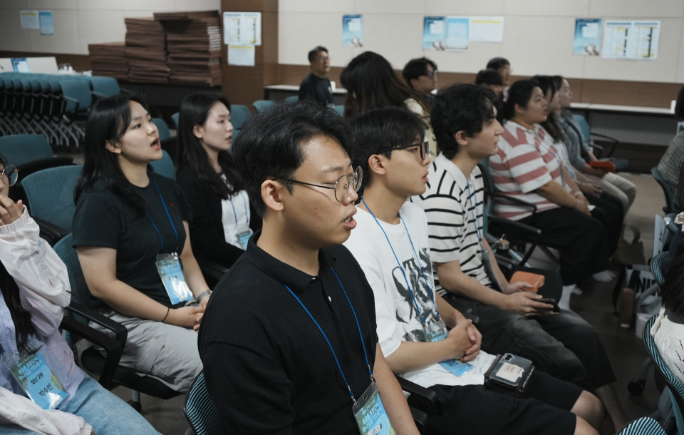 youngAdults image 13